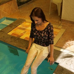 Perfectwetlook: Veronika Swims in White Pants