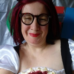 TheGungeMaid: The Great Gunge Maid Cake Off Final 2015 Video