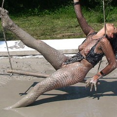 FOXY: Video fishnet and total mud