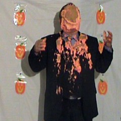 RobbyWLP: She Pies The Guy P)ics