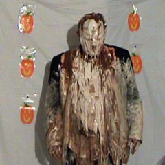 RobbyWLP: She Pies The Guy P)ics