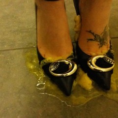 merson76: Messy high heels