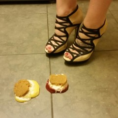 merson76: Cheese cake crush