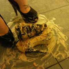 merson76: Cheese cake crush