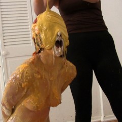 Messygirl: Pics from this weeks Messygirl update