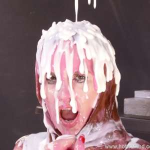HotWamHD: Freya's Gunge Machine Gymnastics at Hotwamhd