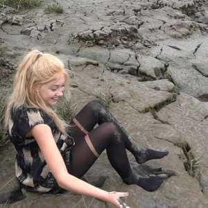 LisaMoomin: Muddy Girls!