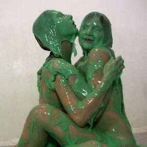 Messygirl: Pics from 2 New Messygirl Downloads