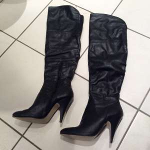 wetmart2240: Messy Boots