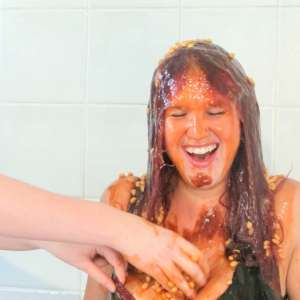JellynCustard: Emily turns the tables on JnC with a savoury gunging!