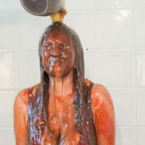 JellynCustard: Emily turns the tables on JnC with a savoury gunging!