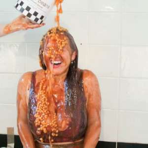 JellynCustard: Emily turns the tables on JnC with a savoury gunging!