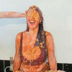 JellynCustard: Emily turns the tables on JnC with a savoury gunging!