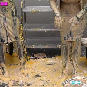 Trouso: Messy in heels