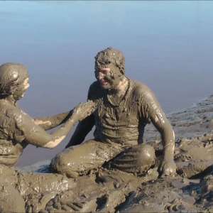 DungeonMasterOne: Coed: A lovely young couple totally plaster each other with mud!