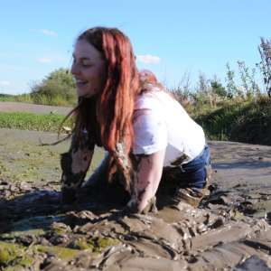 DungeonMasterOne: Coed: A lovely young couple totally plaster each other with mud!