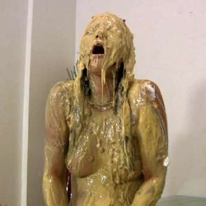 Messygirl: Penelope Breaks in Her New Toy