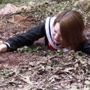 DIDVP_Leila: Aimee gets her school uniform all muddy