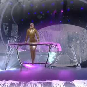 WSMProductions: Fantastic waterbowl act from contortionist Zlata  Wsm