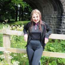 DungeonMasterOne: Felicity's wet workout in the river
