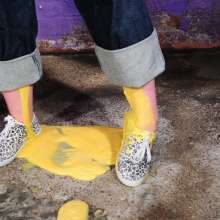 DungeonMasterOne: Morgana and Scarlet destroy each other with custard in rainwear and denim!