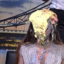 MostWam: Just Pied Rachel And Amber