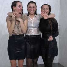 MostWam: Just Pied Rachel And Amber