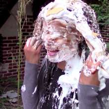 Messygirl: New Just Pie Me Video!  Pied in Public!