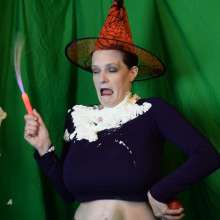 MessyCleo: Witch Cleo's magic goes terribly wrong.