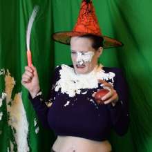 MessyCleo: Witch Cleo's magic goes terribly wrong.