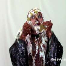 Messygirl: Jayce Arranges for a Messy Ambush on Amy