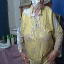 123gunge: Bedtime Orgy.