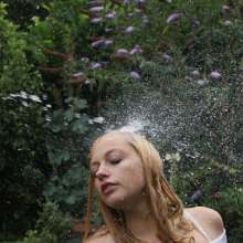 eileenvogel: Eileen Wine in the afternoon on a hot summer day