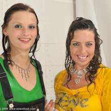 Twidget: Joyce and Carine