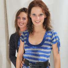 Twidget: Joyce and Carine
