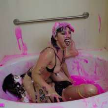 messyhot: Honey Heptane and Lum Halloween Slime Horror Fest