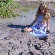 Alana SexyMessyBabes: Magic Mud Pit Pt. 1
