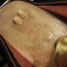 Bobographer: Tina in a chocolate milkshake bath