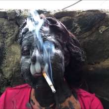 RevSlymsford: Smoking 3: With Black, Then White Make Up.