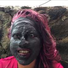 RevSlymsford: Tiswas Girl Smoking and Mess 2: Black Frosting + Flour