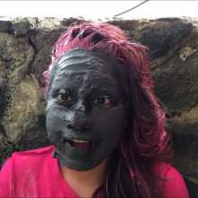 RevSlymsford: Tiswas Girl Smoking and Mess 2: Black Frosting + Flour