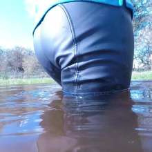 WetandMuddy: new video: "Too good to miss--freebie"