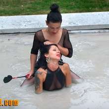 FOXY: videos "slave in mud" downloadable