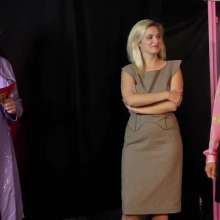 LiquidX: Apartment 19: Lisa and Louise Prank