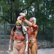 FunFilled Photography: Ashley and Britney Play Rock-paper-scissors with Condiments!