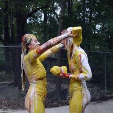 FunFilled Photography: Ashley and Britney Play Rock-paper-scissors with Condiments!