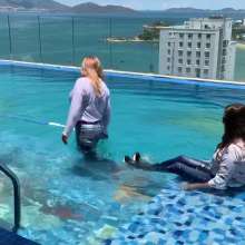 Wet_look_elena: Camera Lady Joins Me in the Pool