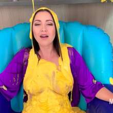 Messygirl: Two New Messygirl Downloads