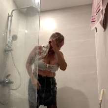 Wet_look_elena: Hairwash in Leather