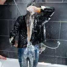 WAM Photography: Linda Is Pied in Jeans and Leather